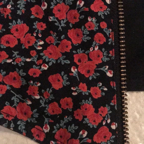 XS Jessica Simpson Bustier style zip up crop top - Picture 6 of 7